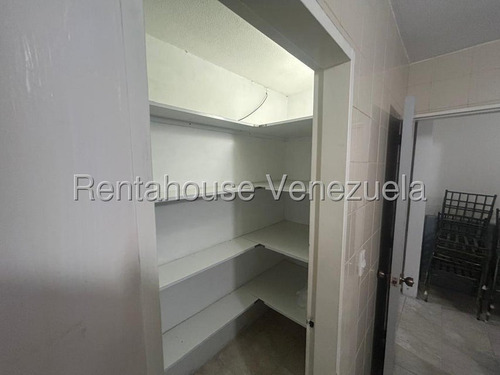 Amplio Apartamento En Alquiler En Alto Hatillo #25-13619 Josmary Sanjuan