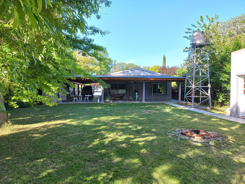 Casa En Venta En Río Luján