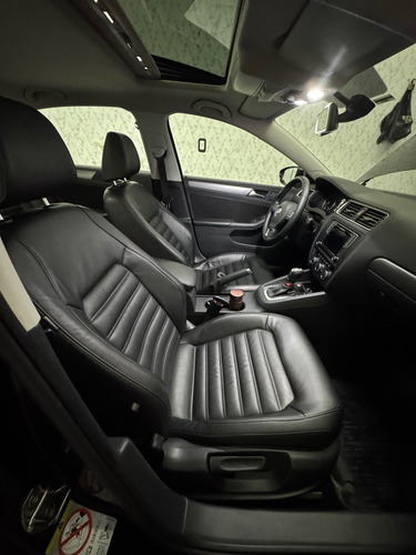 Volkswagen Vento 2.0 Sportline Tsi 200cv Bi-xenon Dsg