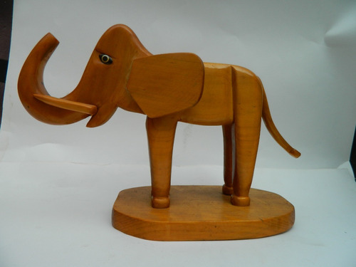 Elefante De Madeira