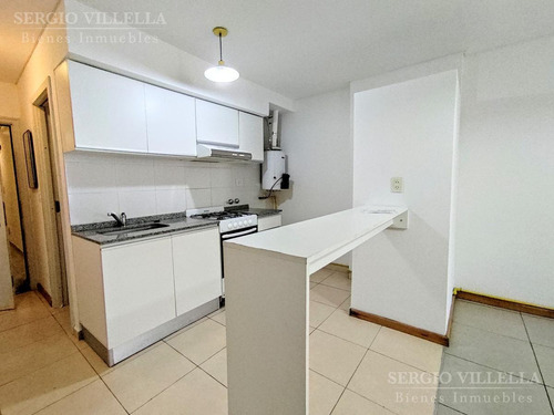 Imagen 1 de 17 de Departamento Monoambiente Con Patio En Venta En Rosario