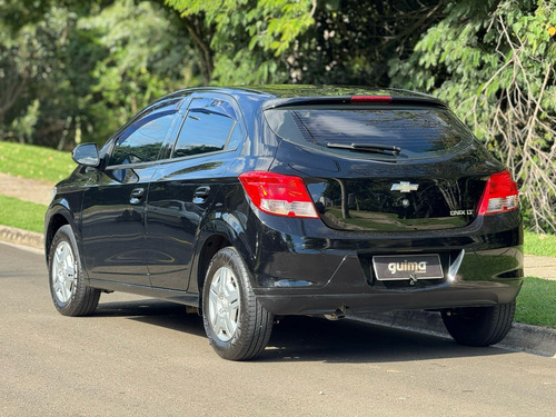 Chevrolet Onix 1.0 MPFI LT 8V FLEX 4P MANUAL