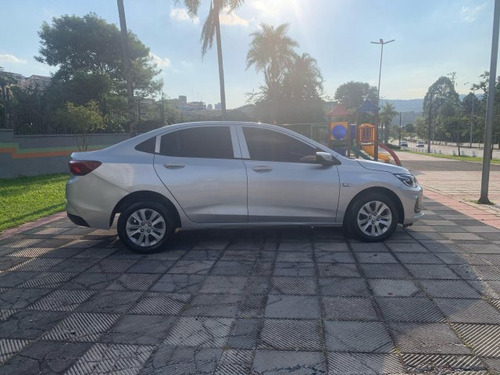Chevrolet Onix Onix 1.0 TURBO FLEX PLUS AUTOMATICO