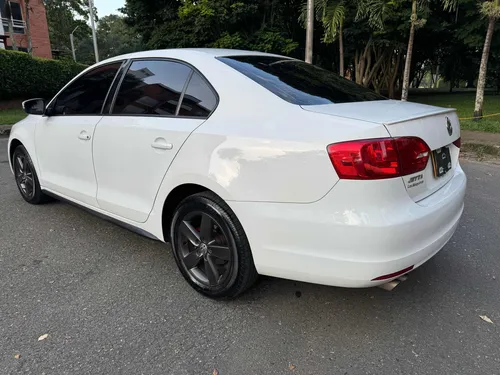 Volkswagen Jetta 2.0 Trendline 5 p