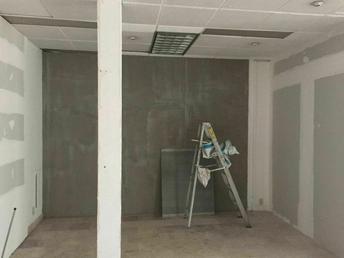 Imagen 4 de 8 de Oficina En Renta En Planta Baja, Irrigación, Miguel Hidalgo