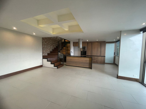 Apartamento En El Poblado, Padre Marianito