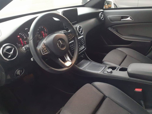 Mercedes-benz A 200 1.6 Cgi Flex 7g-dct