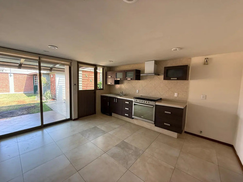 Casa En Venta Modelo Cibeles, Fracc. Bosque De Las Fuentes, Calimaya A 15 Min De Metepec