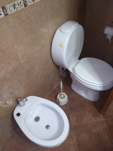 Vendo Complejo De 5 Duplex De 80m2 C/u A Estrenar Más Trreno