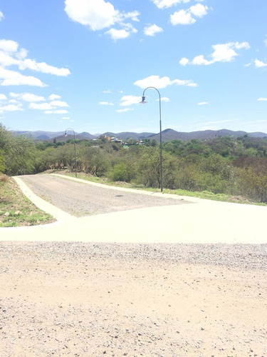 Lote En Venta - Lomas Del Cigarral - Unquillo