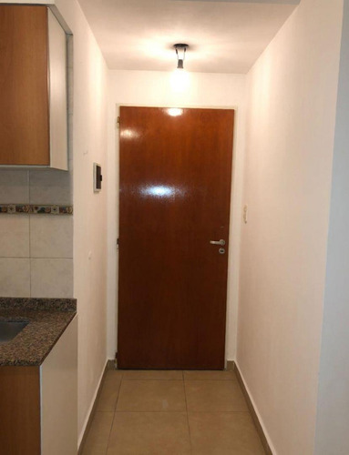 Monoambiente En El Edificio Isa Iii
