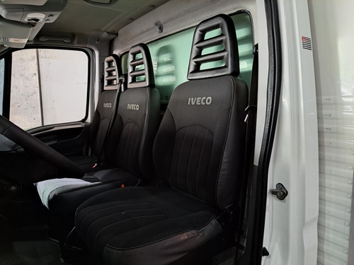 Iveco Daily 35s14 Bau Ano 17 Unico Dono Novissima