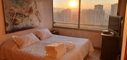 Departamento En Inmejorqable Ubicacion En Las Condes
