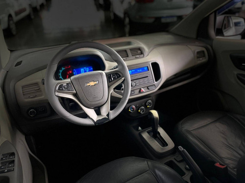 Imagem 6 de 11 de Chevrolet Spin 1.8 Ltz 8v Flex 4p Automático