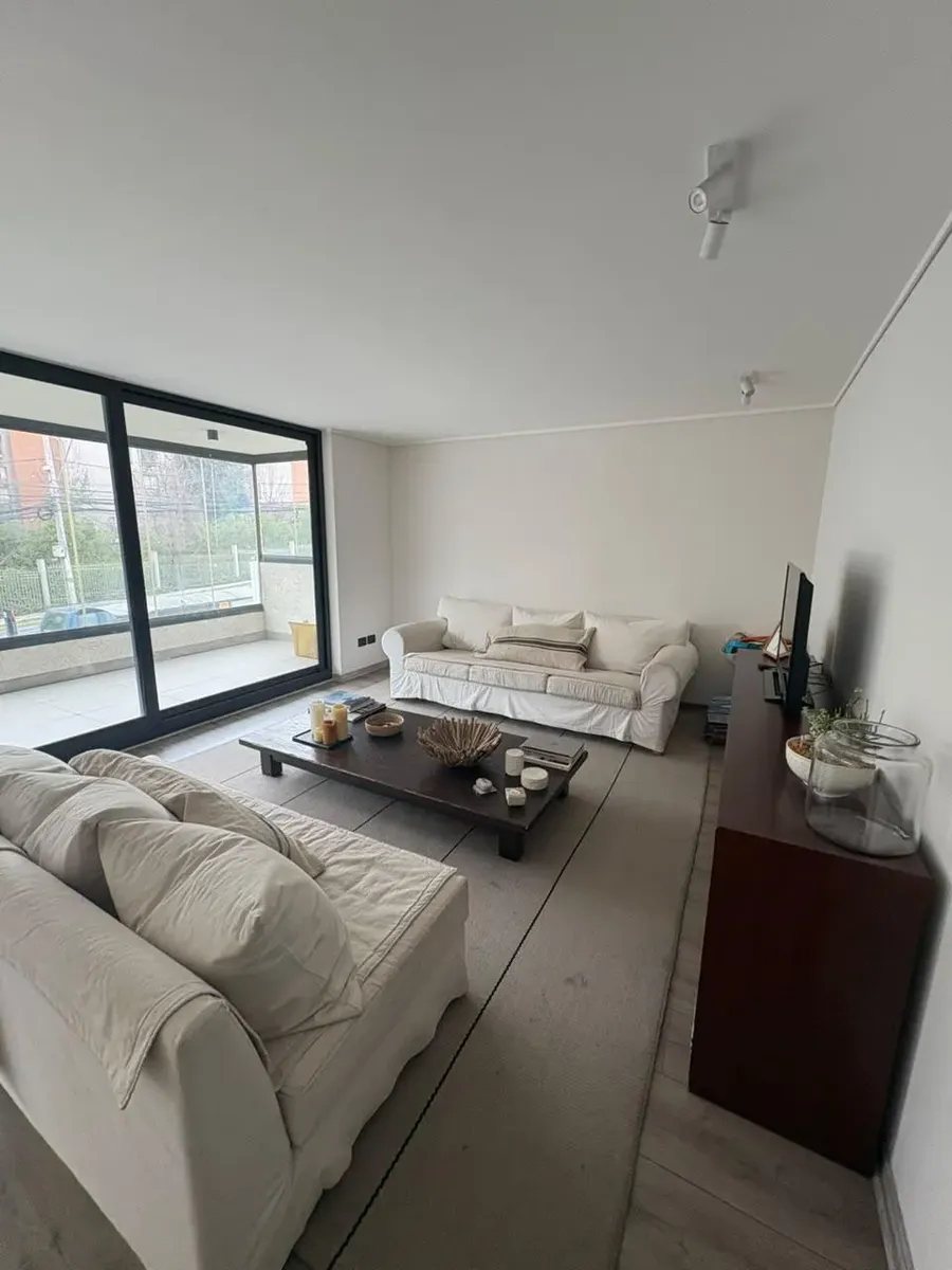 Imagen 2 de 25 de Arriendo Departamento 3hab 3ba Lo Barnechea