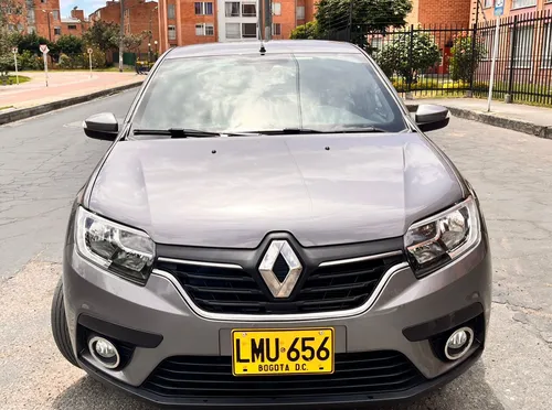 Renault Logan 1.6 Privilege / Intens