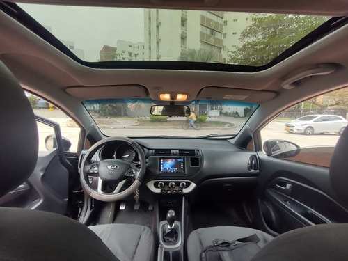 Kia Rio 2014 1.4 5 P