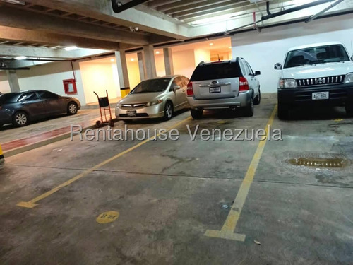 Apartamento En Venta En Alto Hatillo 26-322 Myp