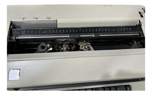 Maquina De Escribir Ibm Selectric Ii No Sabemos Si Funciona (Usado)