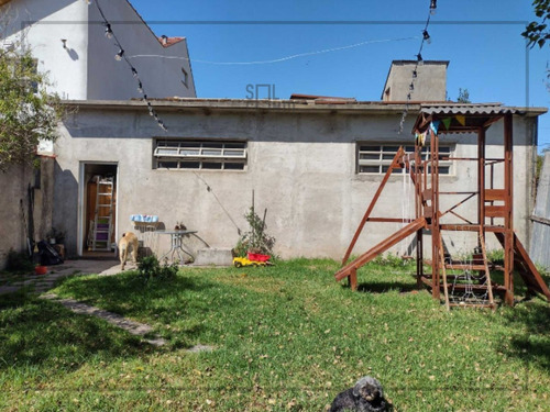 Imagen 4 de 8 de Venta Deposito Con Potencial Para Vivienda O Duplex