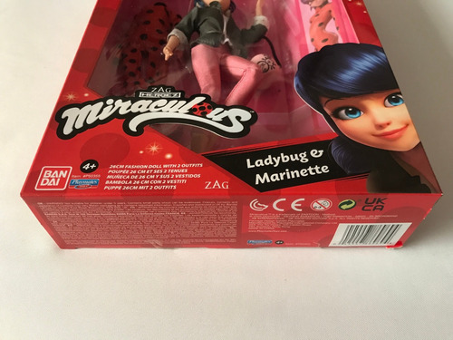 Miraculous Ladybug Y Marinette 2 Vestidos Bandai Zag Playmat (Usado)