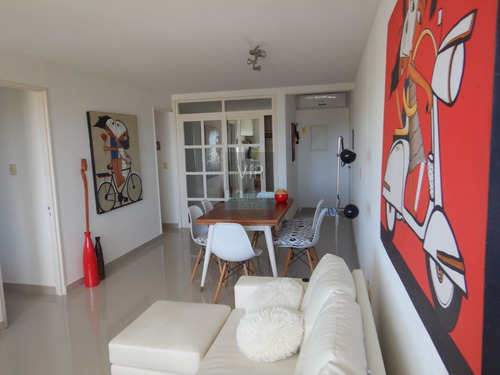 Imagen 1 de 14 de Apartamento De 2 Dormitorios En Punta Del Este
