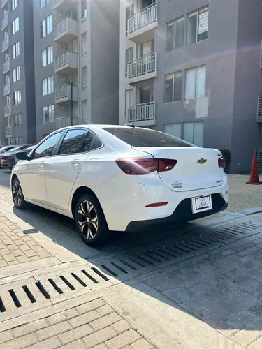 Chevrolet Onix 1.0T Premier Sedan At