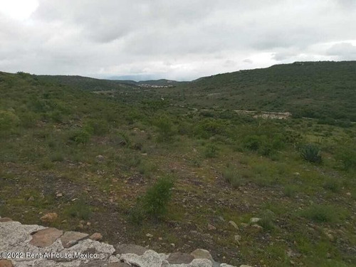 Imagen 6 de 6 de Macrolote Mixto Y Con Seguridad, Venta. El Sauz Tequisquiapan
