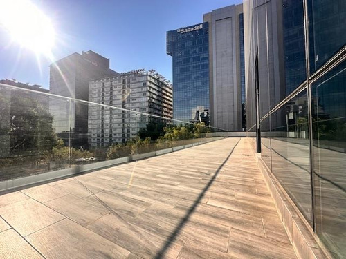 Renta Oficina De 170m2 En Obra Negra Más 50m2 De Una Amplia Terraza Privada En L , Ubicada En El 3er Piso, Cuenta Con 3 Bajadas Para Baños Interiores, Aire Acondicionado 4 Lugares De Estacionamiento