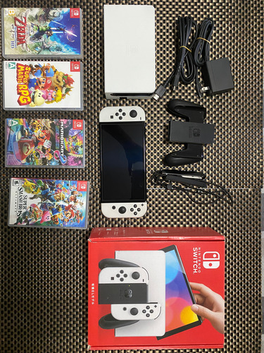 Nintendo Switch Oled Blanco + 4 Juegos (Usado)