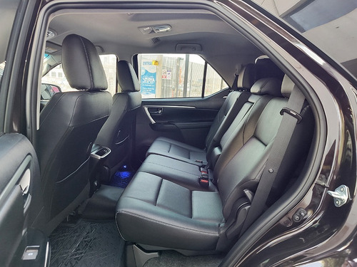 Imagen 12 de 20 de Toyota Sw4 2021 Srx 4x4 At 7 Asientos Hilux Abasto Motors