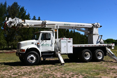 Camion Grua Perforadora Con Barquilla Aislada Hasta 36kv