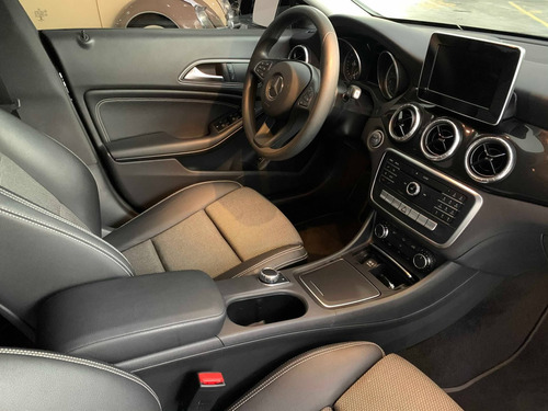Mercedes-benz Cla 180 1.6 Cgi Gasolina 7g-dct