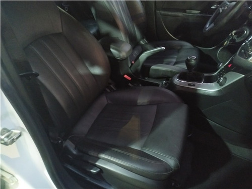 Chevrolet Cruze 1.8 Lt 16v Flex 4p Manual