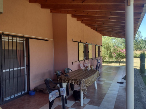 Imagen 8 de 25 de Casa Quinta En Venta De 3 Dormitorios En Brandsen.