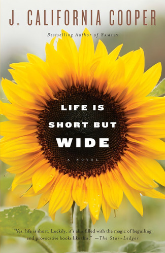Life Is Short But Wide, De Cooper, J. California. Editorial Anchor, Tapa Blanda En Inglés
