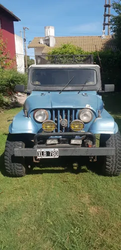 Jeep 4x4. Motor Chevrolet 230,caja Zf, Carrocería Potro.