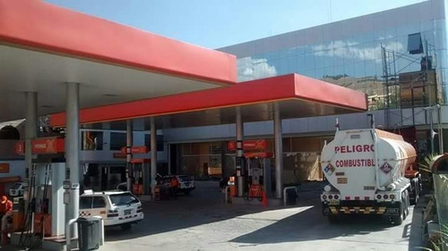 Imagen 9 de 25 de Camión Cisterna Scania