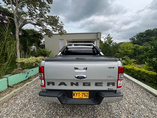 Ford Ranger 3.2 XLT AT