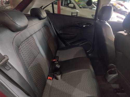 Imagem 14 de 15 de Chevrolet Onix 2018 1.4 Ltz 5p