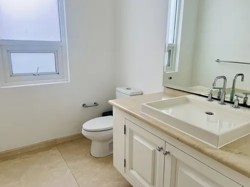 Espectacular Casa En Venta En Interlomas En Cerrada Con Vigilancia