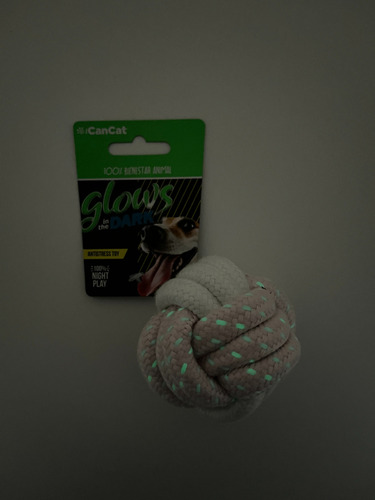 Pelota Trenza Luminosa Para Perros Flow In The Dark 7cm Color Blanco