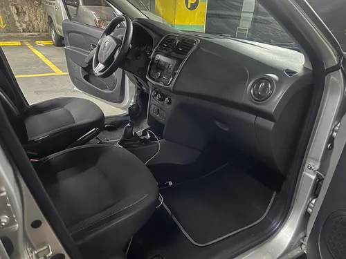 Renault Logan 1.6 Expression / Life + 16v automatico
