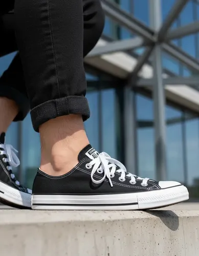 Tênis Chuck Taylor Cano Curto All Star Converse - R$ 259,9