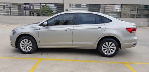 Imagem 3 de 14 de Volkswagen Virtus 1.6 Msi (flex) (aut)