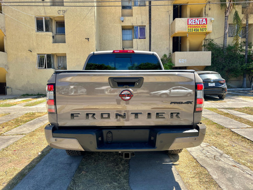 Nissan Frontier 3.8 V6 Pro-4X 4Wd At