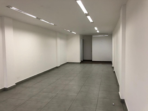 Se Arrienda Local Comercial En Chico Norte