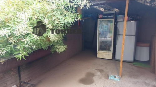 Casa En Venta De 3 Dorm. En La Florida