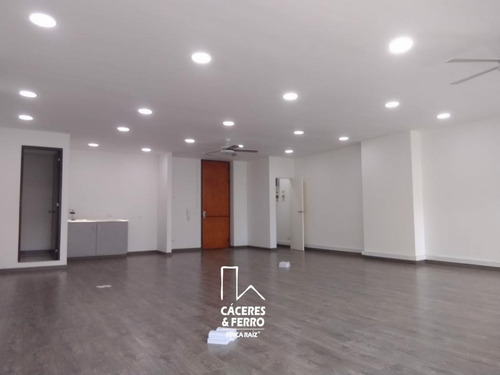 Imagen 2 de 10 de Oficina En Arriendo En Bogotá Chico. Cod 22849