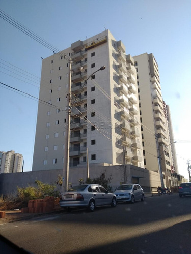 Imagem 1 de 10 de Apartamentos - Ref: V5893